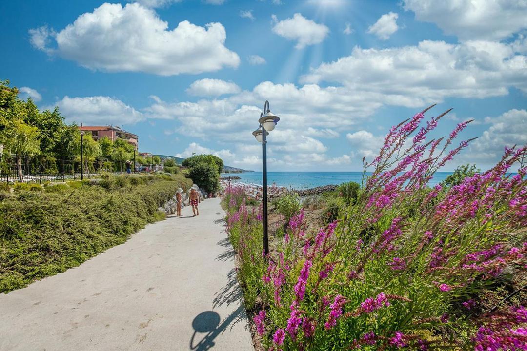 Premier Fort Beach - Premium Apartments Светий Влас Екстер'єр фото
